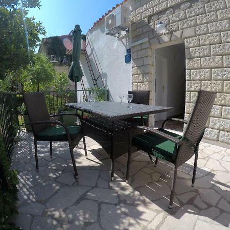 Apartman Kalajžić Omis Bagian luar foto