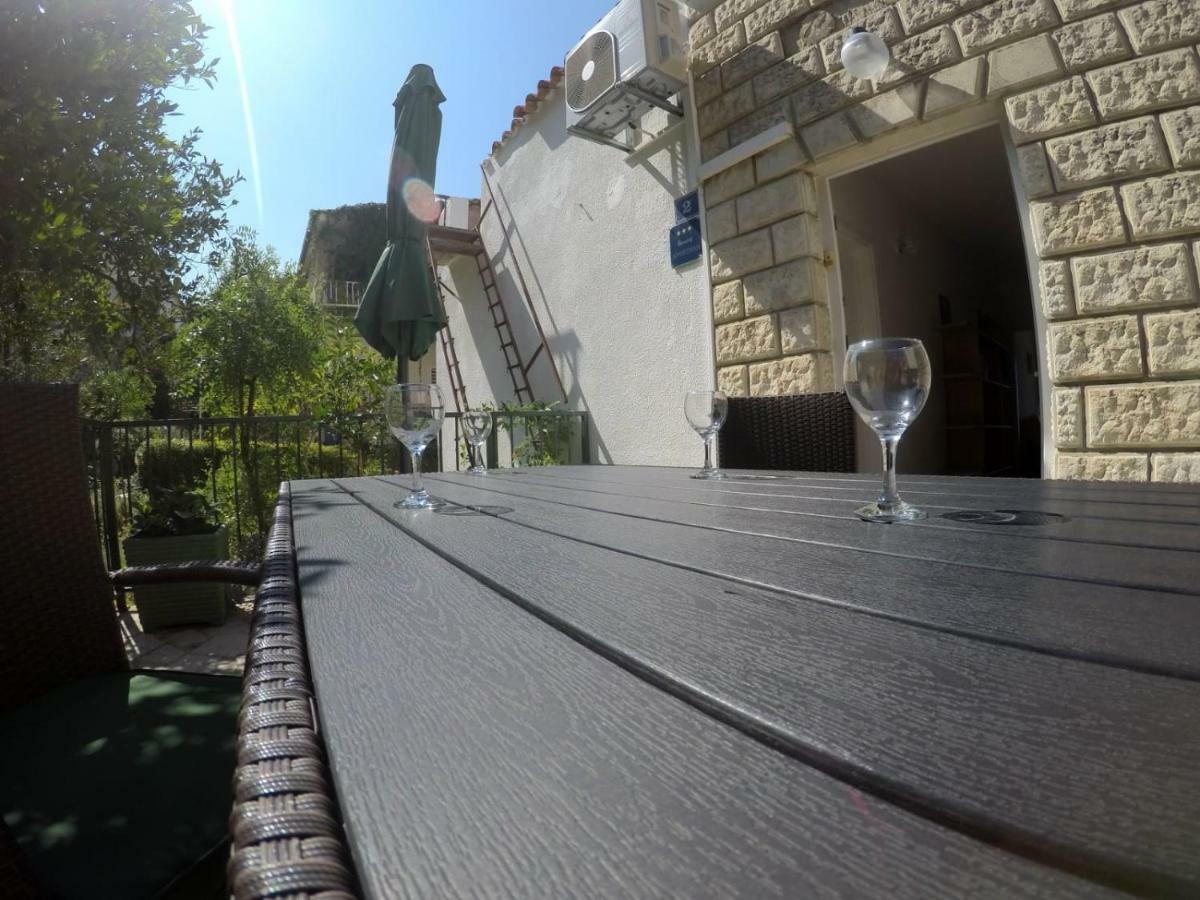 Apartman Kalajžić Omis Bagian luar foto